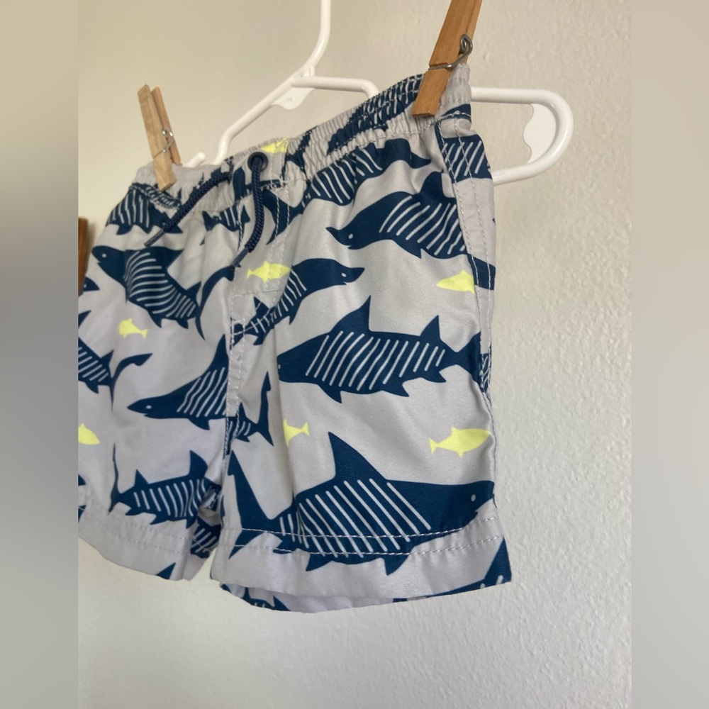Tea Collection Swim Trunks - 9-12M - Picture 6 of 10